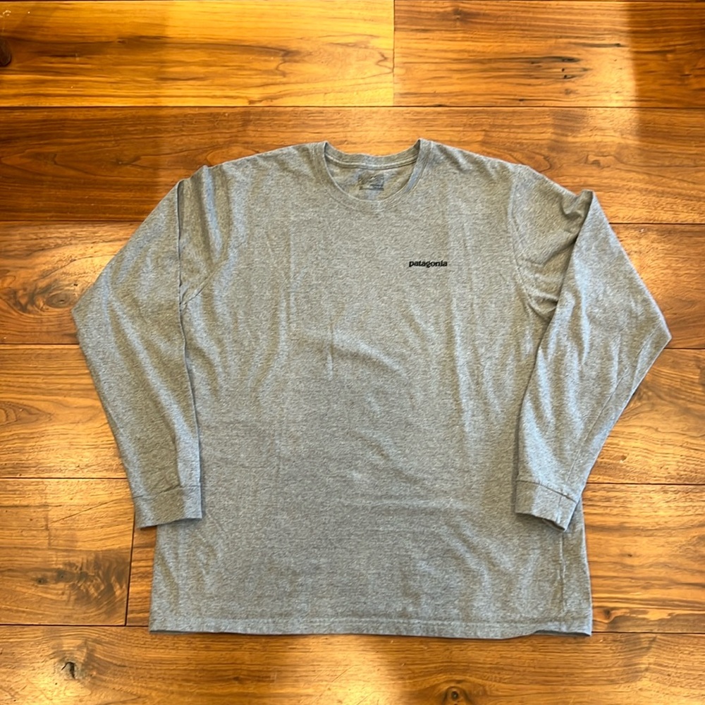 Patagonia long sleeve logo shirt. Grey, XL like new. Work wear line, all cotton.